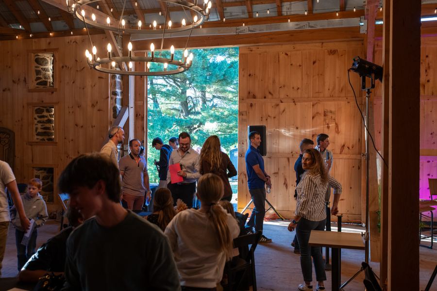 Guests arriving before the evening began