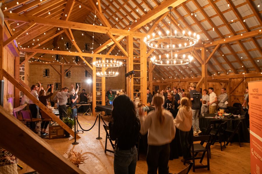 The full barn during the talks